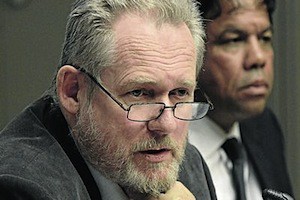 SA trade minister Davies says 'deal cracked to keep SA in AGOA'